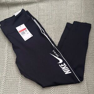 NWT Dri-Fit Nike Leggings